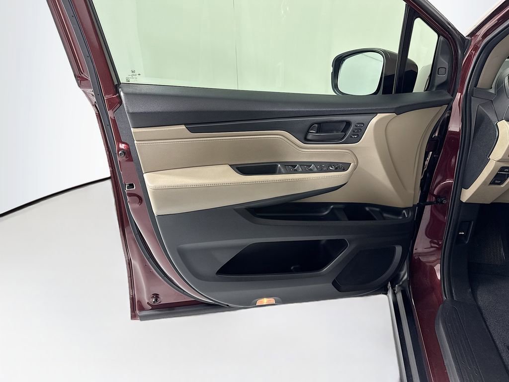 Used 2018 Honda Odyssey EX-L image 24