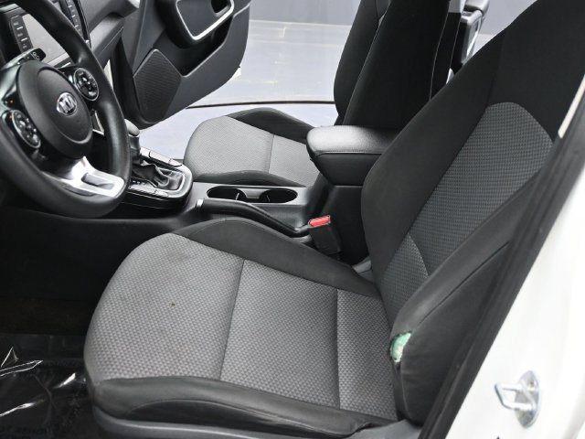 Used 2020 Kia Soul LX FWD image 5