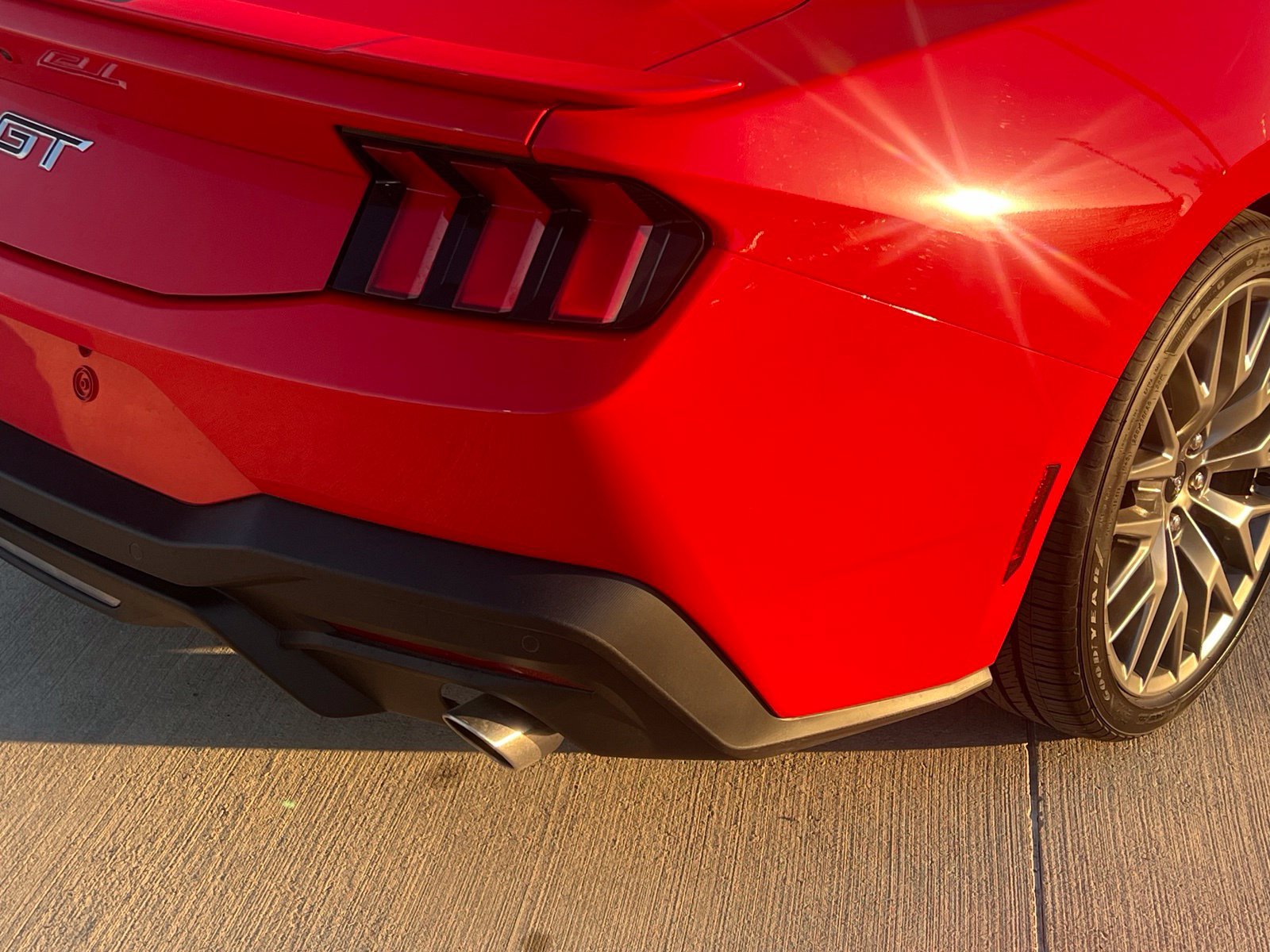 Used 2025 Ford Mustang GT Premium RWD image 14