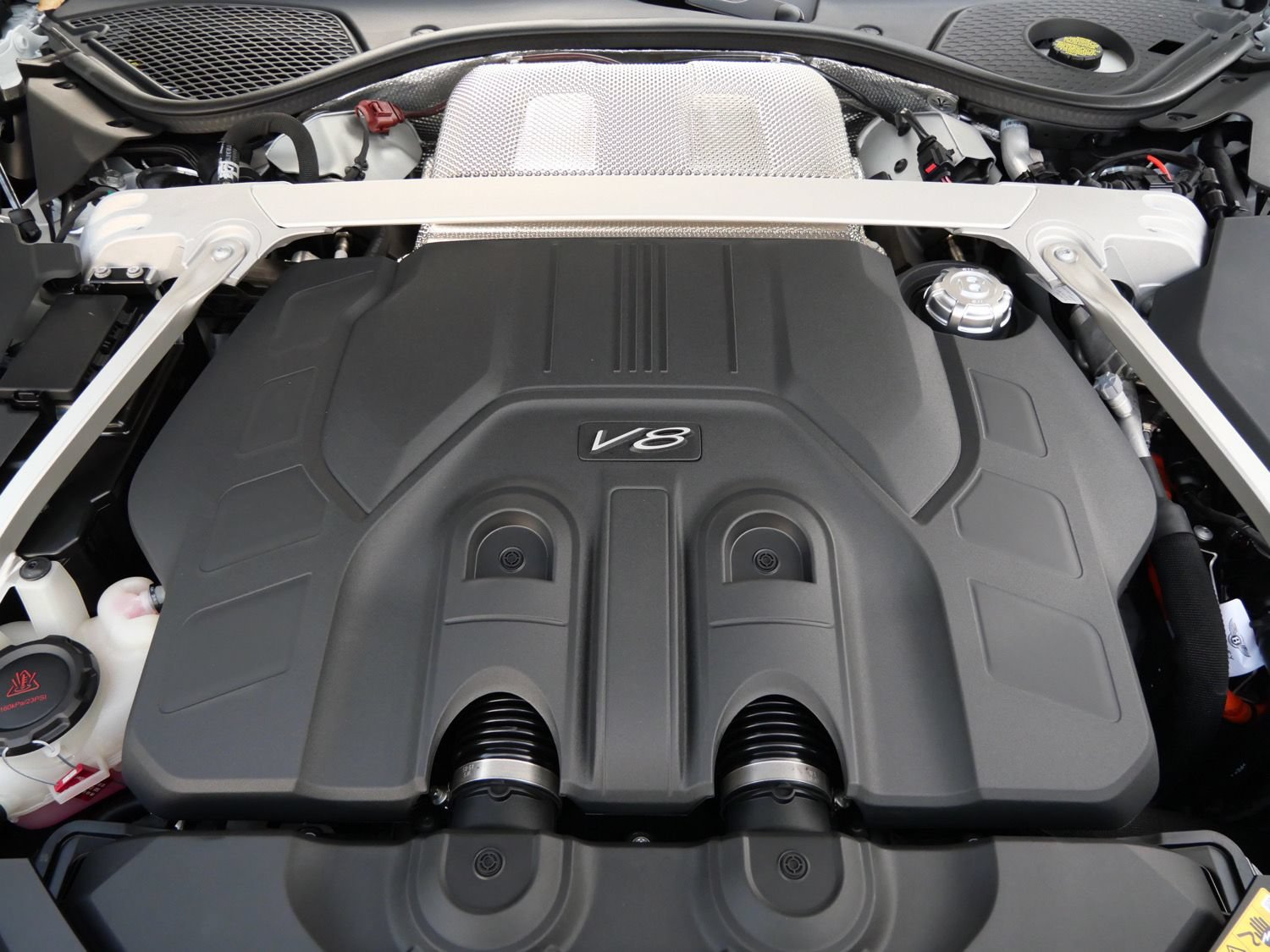 Used 2025 Bentley Flying Spur Plug-In Hybrid AWD/4WD image 17
