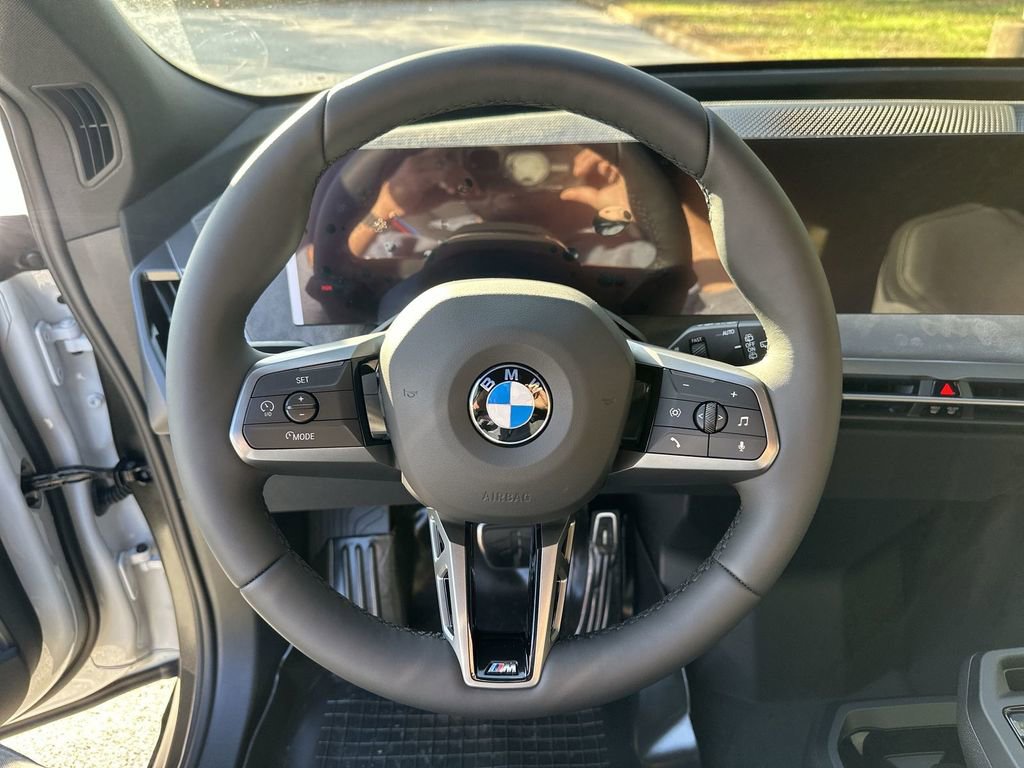 New 2026 BMW iX xDrive60 w/ M Sport Package image 15
