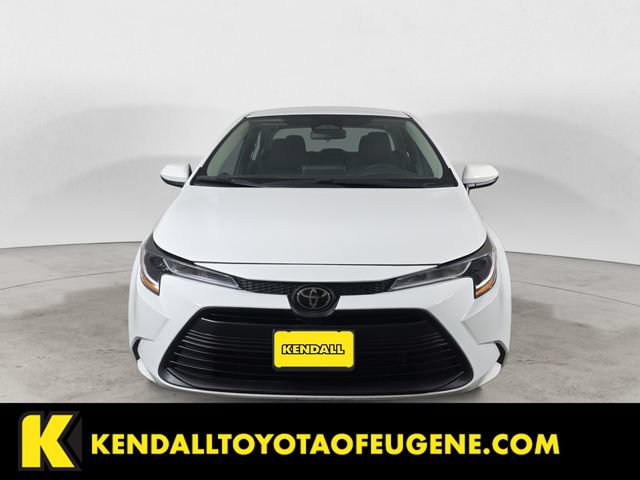 Used 2024 Toyota Corolla LE FWD image 2