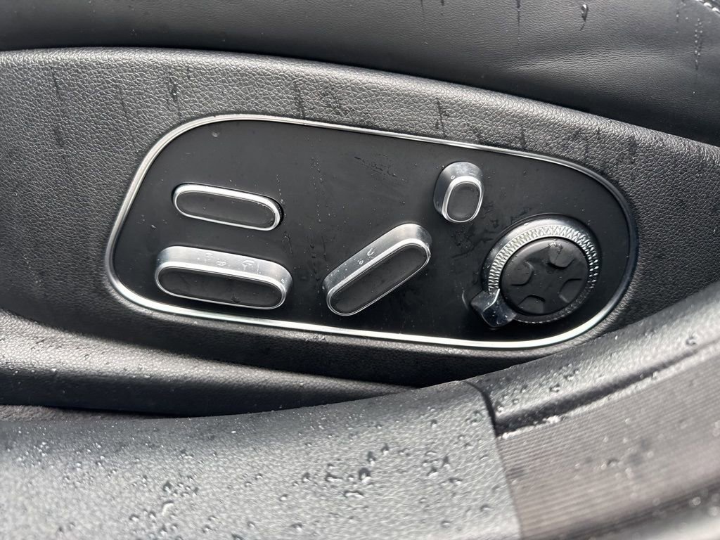Used 2024 Genesis G90 3.5T AWD/4WD image 20