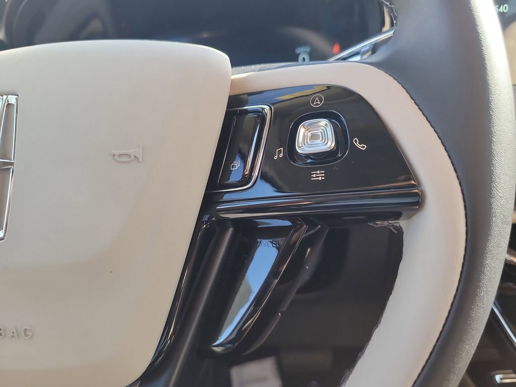 New 2026 Lincoln Corsair Premiere FWD image 28