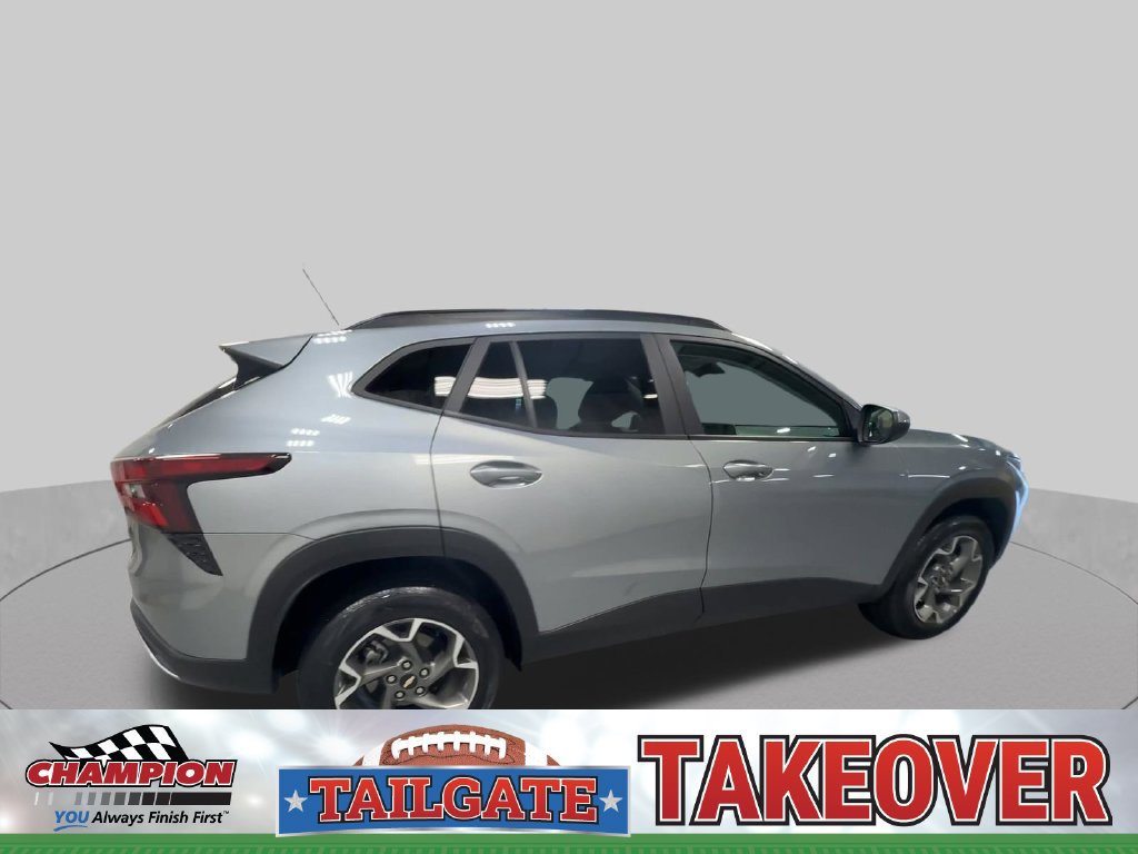 Certified 2024 Chevrolet Trax LT FWD image 11