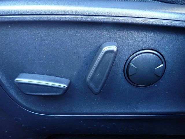 Certified 2025 Ford Escape Platinum w/ Premium Technology Package image 24