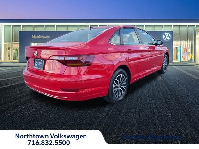 Certified 2019 Volkswagen Jetta SE image 3