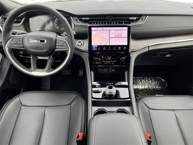 New 2025 Jeep Grand Cherokee Limited w/ Trailer Tow Package image 2