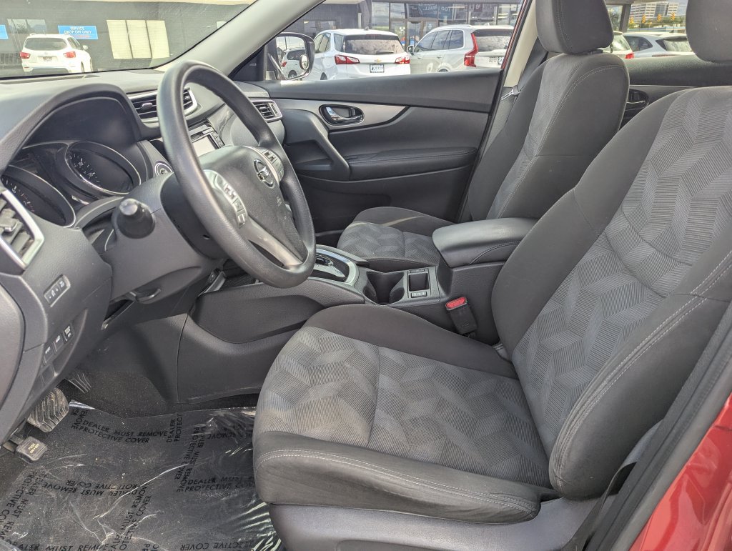 Used 2016 Nissan Rogue SV w/ SV Premium Package FWD image 27