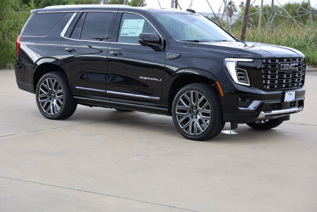 New 2026 GMC Yukon Denali Ultimate w/ LPO, Floor Liner Package