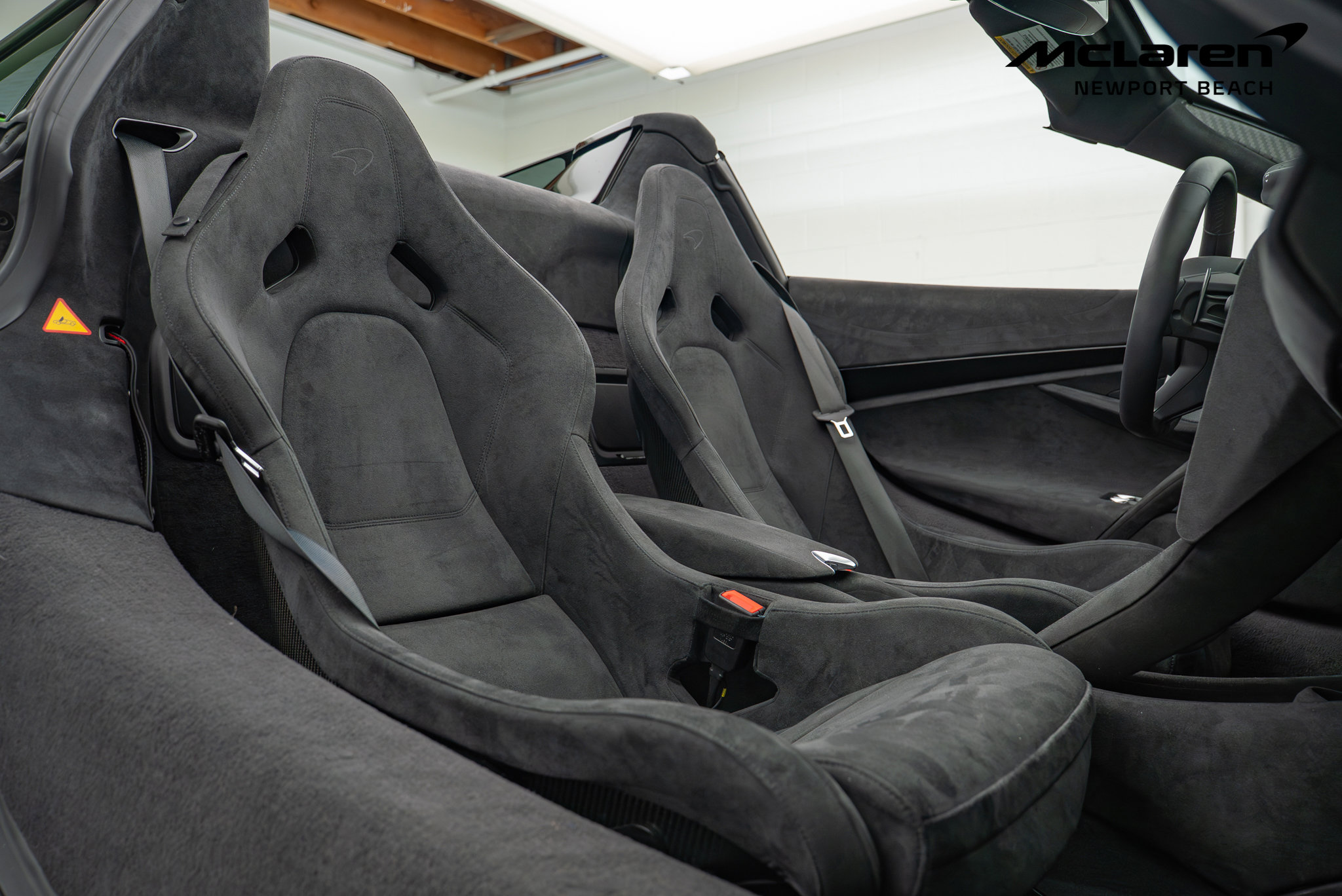 Used 2024 McLaren 750S Spider image 9