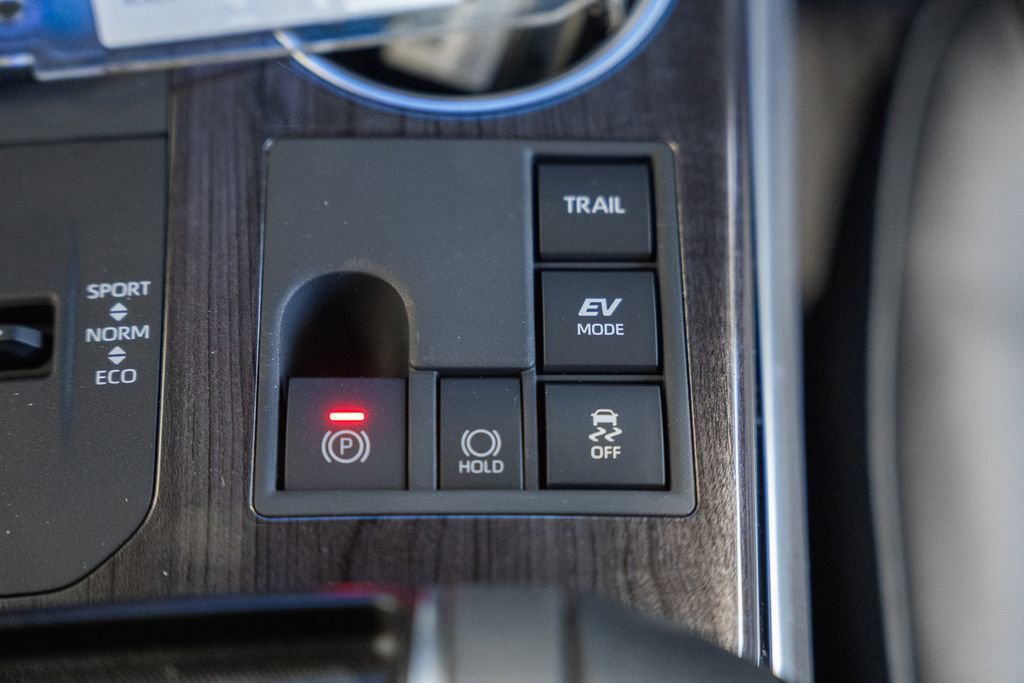 New 2026 Toyota Highlander Platinum image 27