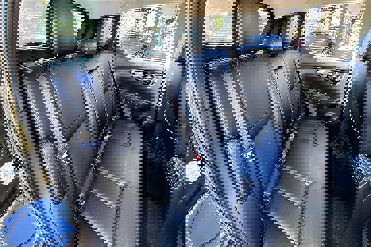 Used 2022 Nissan Rogue Sport SL image 38