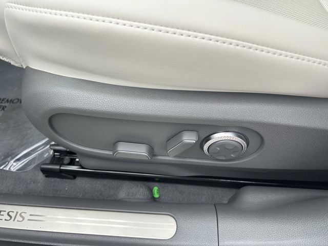 New 2026 Genesis GV60 RWD image 23