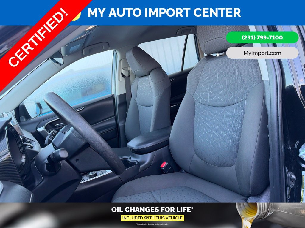 Used 2024 Toyota RAV4 AWD Hybrid image 13