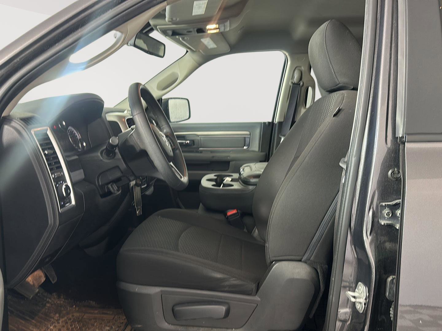 Used 2020 RAM 1500 Classic Warlock w/ Electronics Group AWD/4WD image 5