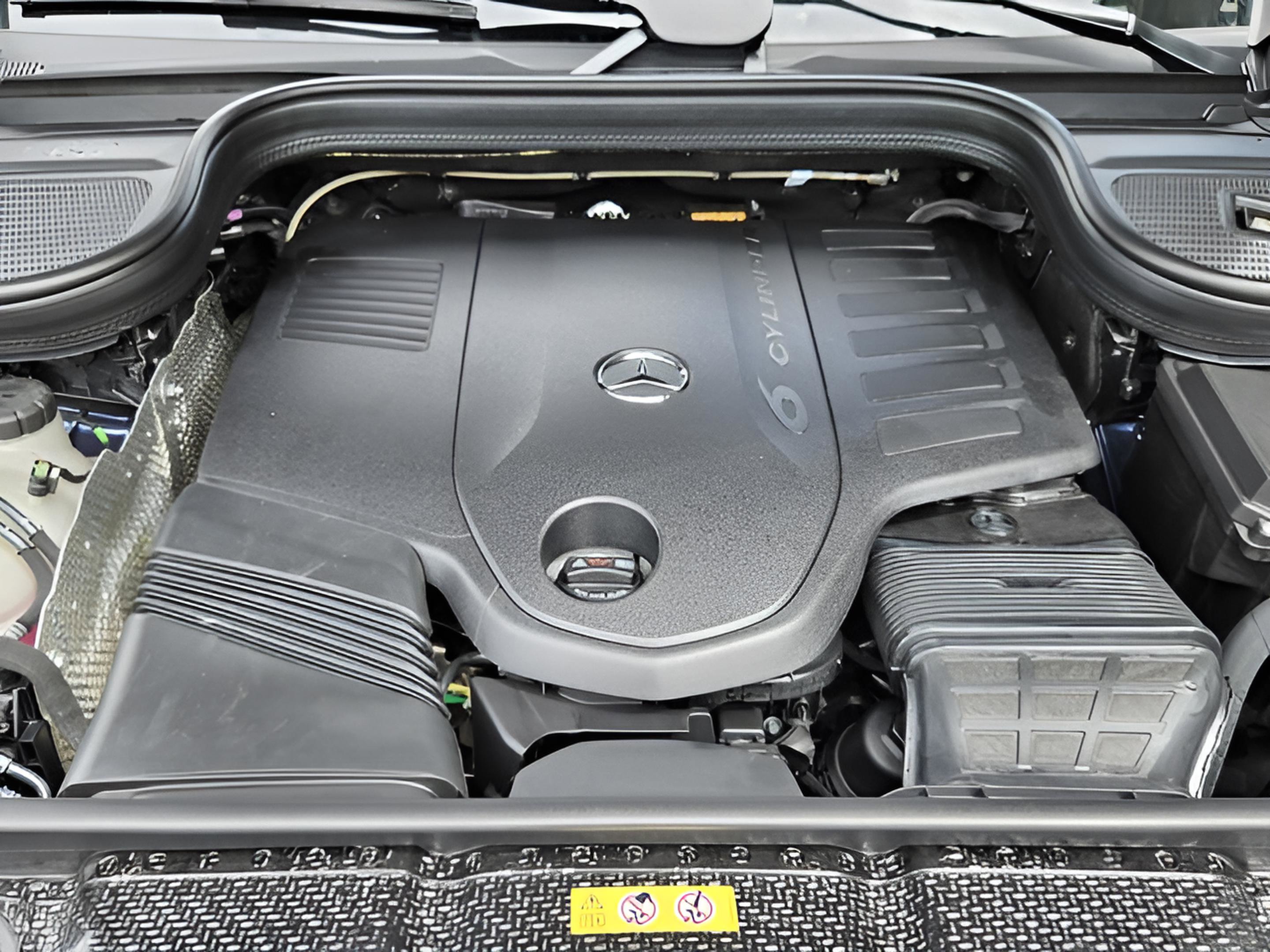 New 2026 Mercedes-Benz GLS 450 4MATIC image 28