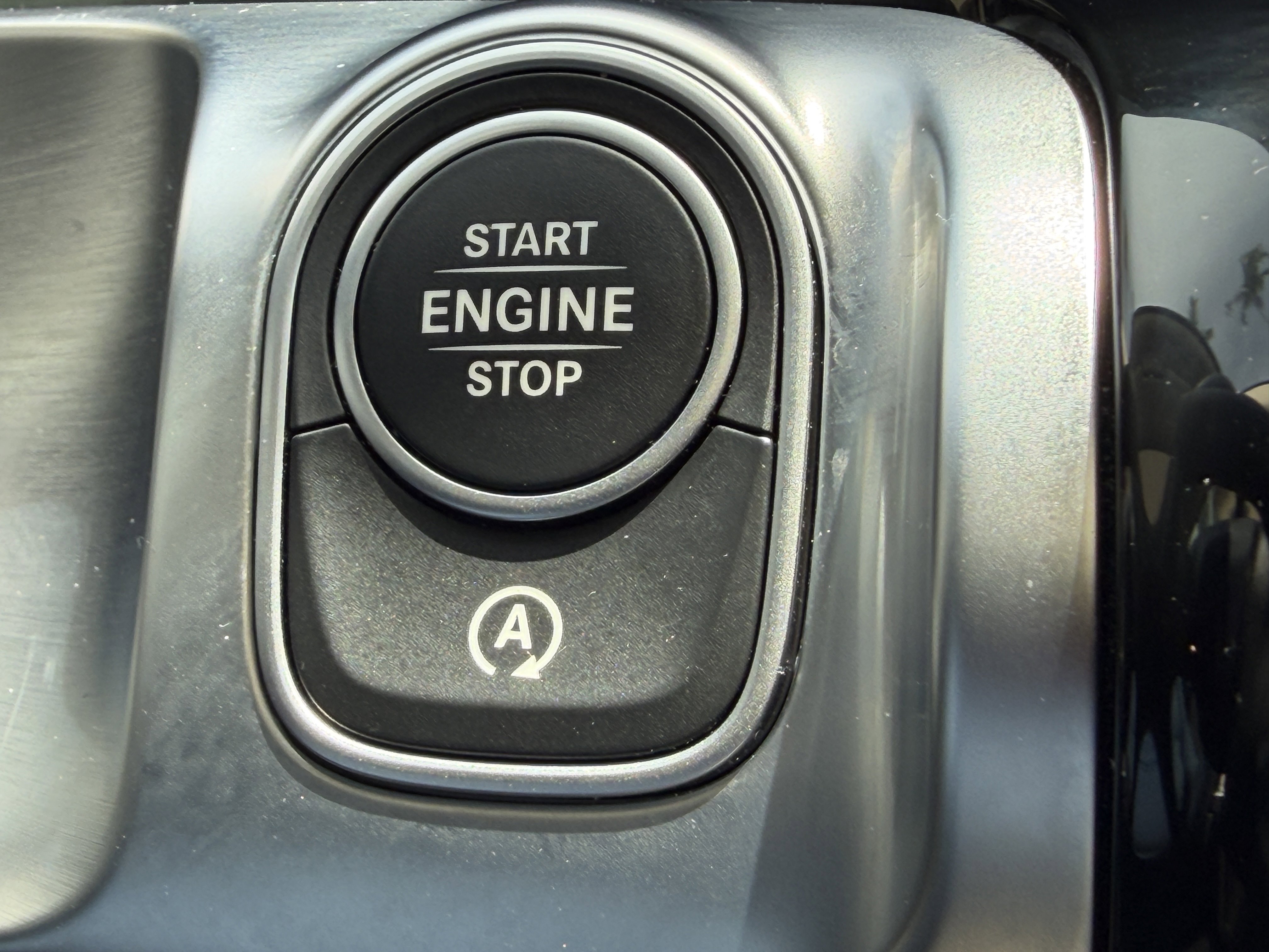 Used 2025 Mercedes-Benz GLB 250 image 26