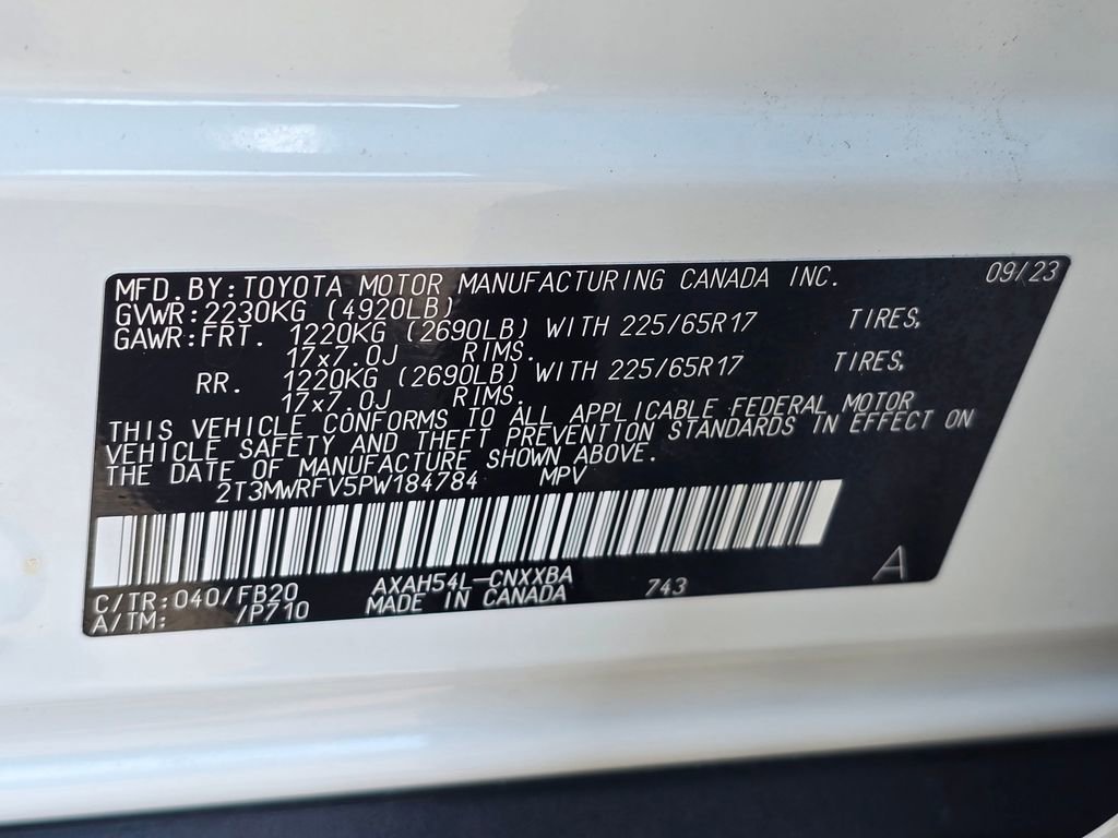 Used 2023 Toyota RAV4 LE AWD/4WD image 30