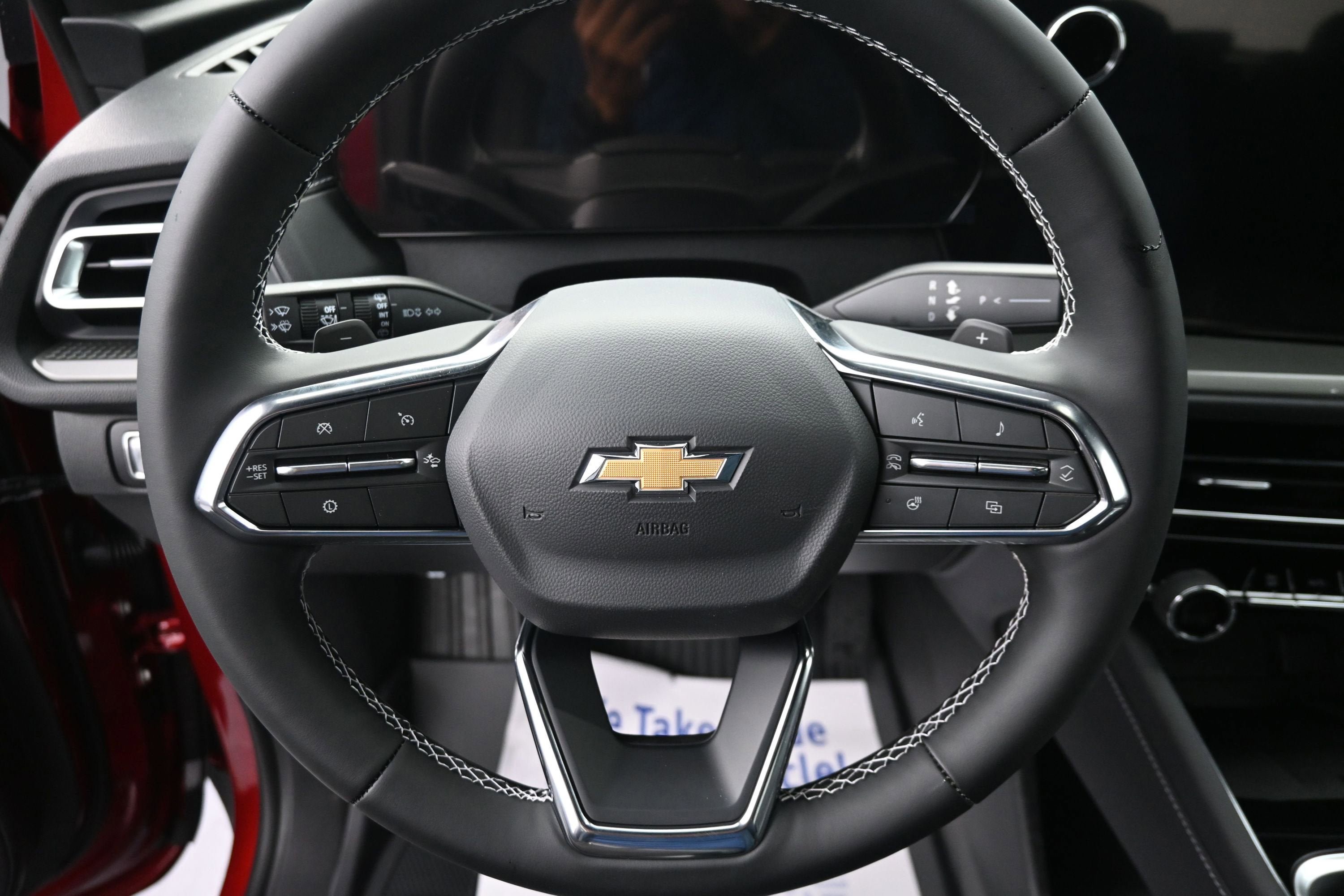 New 2026 Chevrolet Traverse LT w/ Driver Confidence Package FWD image 11