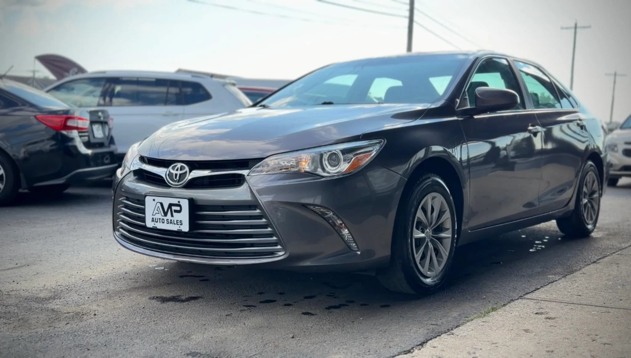 Used 2017 Toyota Camry LE FWD image 5