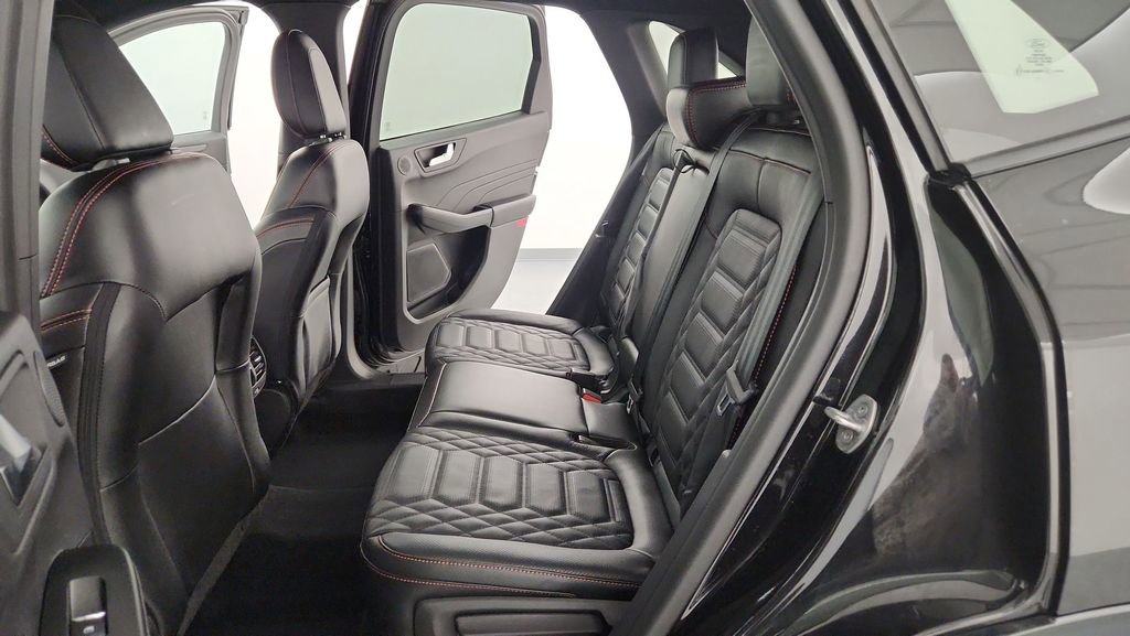 Used 2023 Ford Escape ST-Line Elite w/ Premium Technology Package image 34