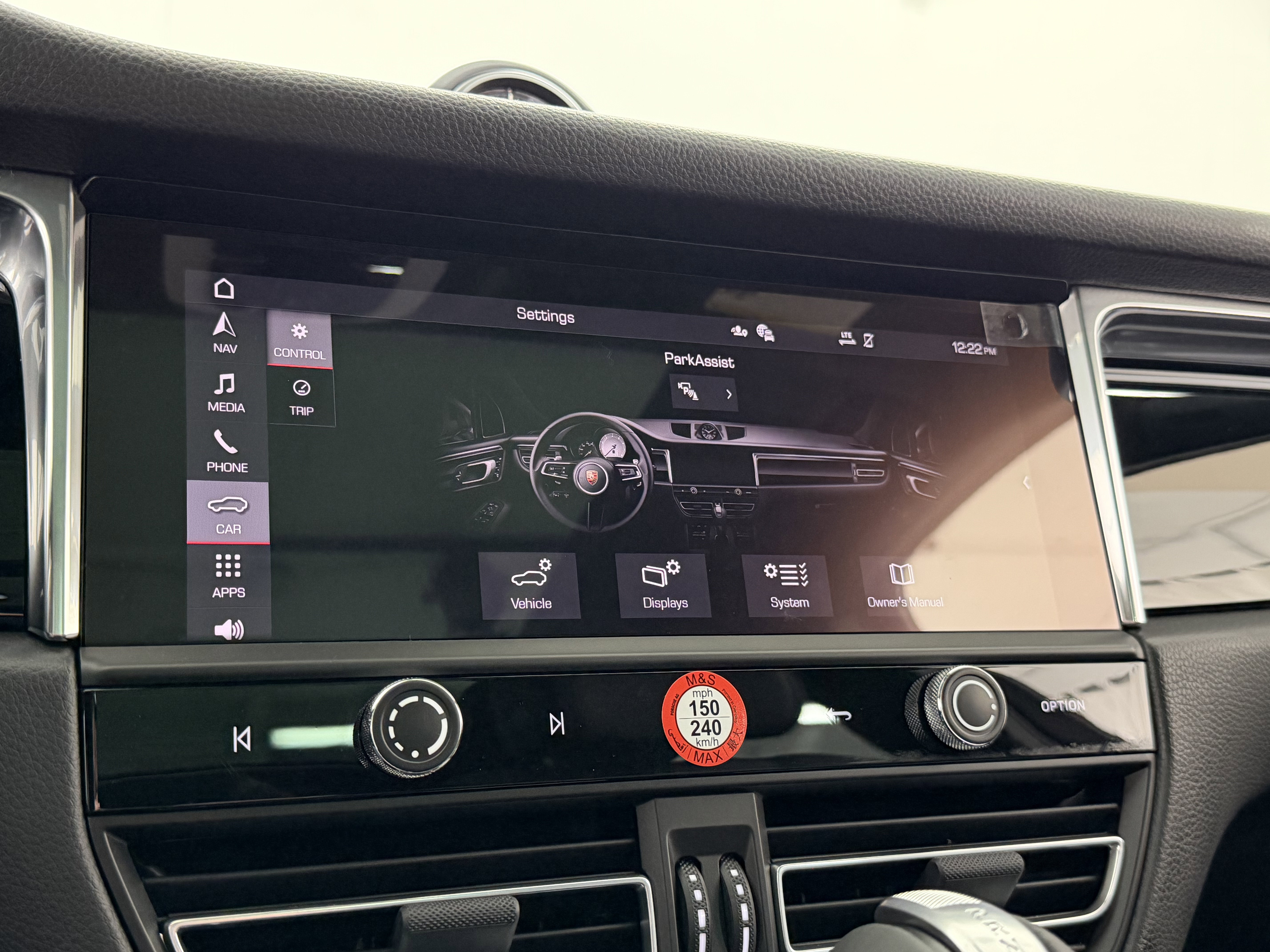 New 2026 Porsche Macan image 43