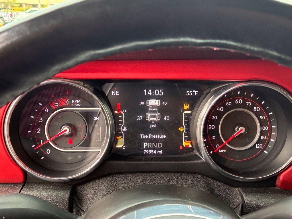 Used 2021 Jeep Wrangler Unlimited Rubicon AWD/4WD image 22