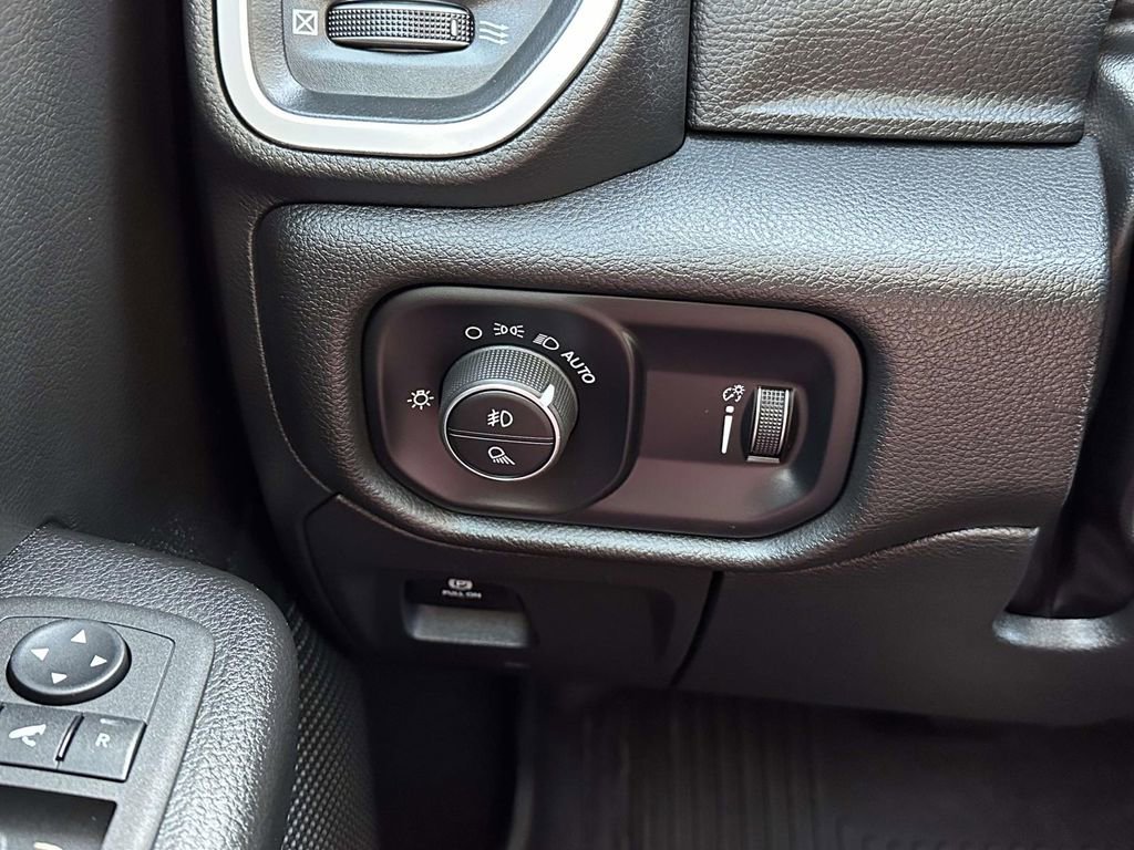 Used 2023 RAM 1500 Big Horn image 21