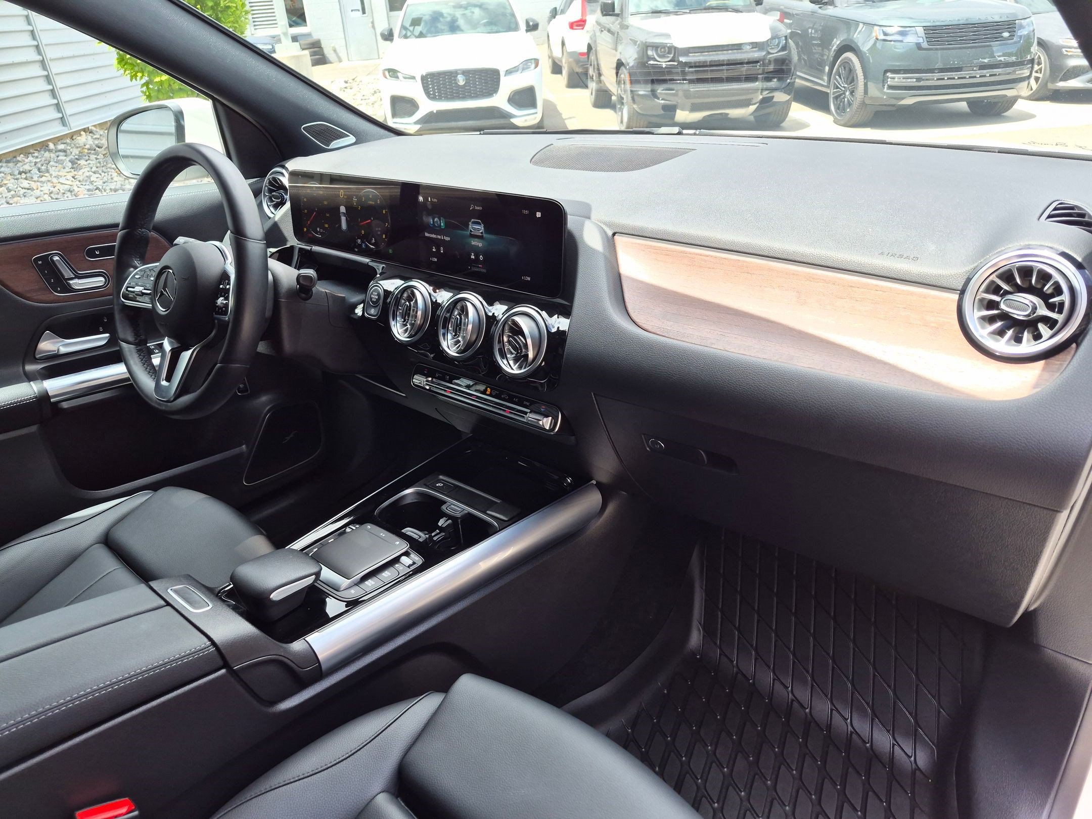 Certified 2023 Mercedes-Benz GLA 250 4MATIC image 31
