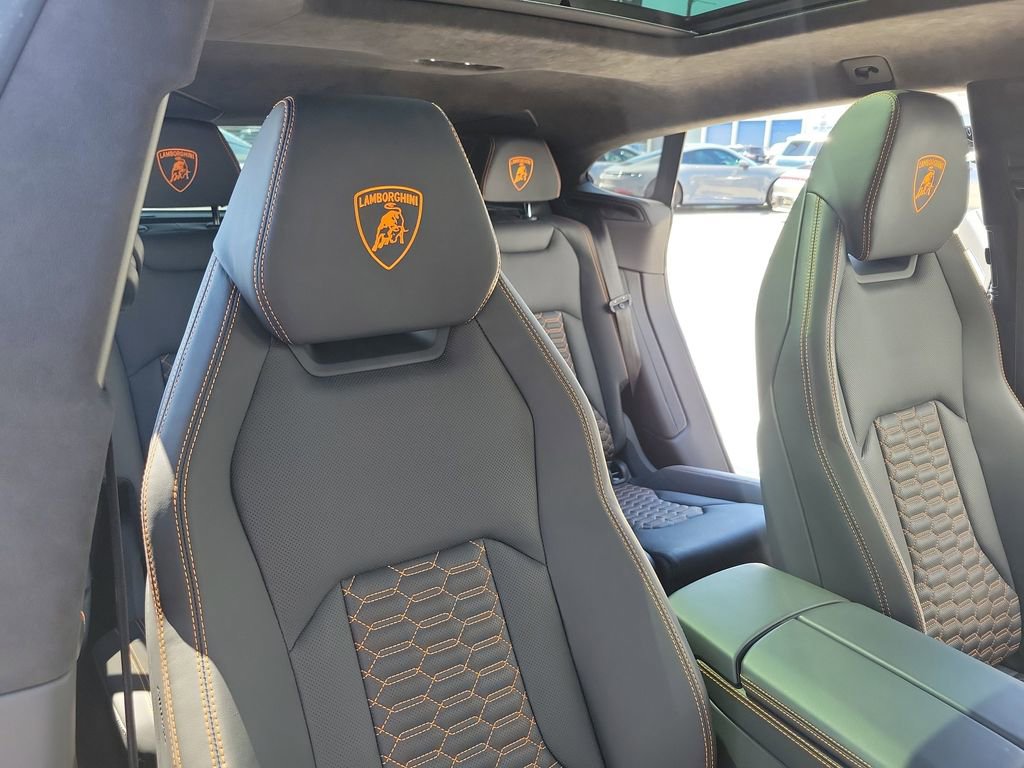 Used 2024 Lamborghini Urus S AWD/4WD image 13