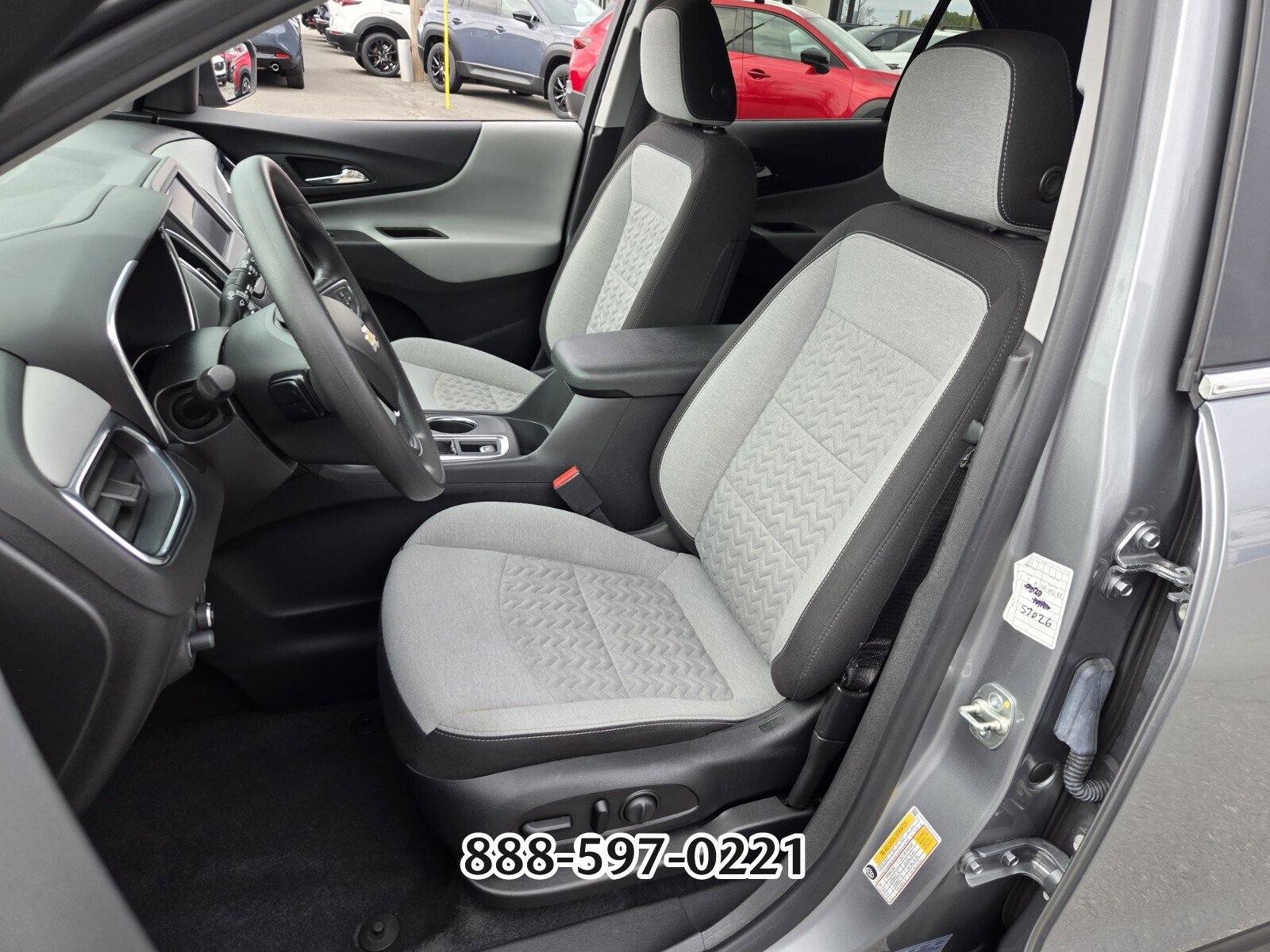 Used 2023 Chevrolet Equinox LT image 9