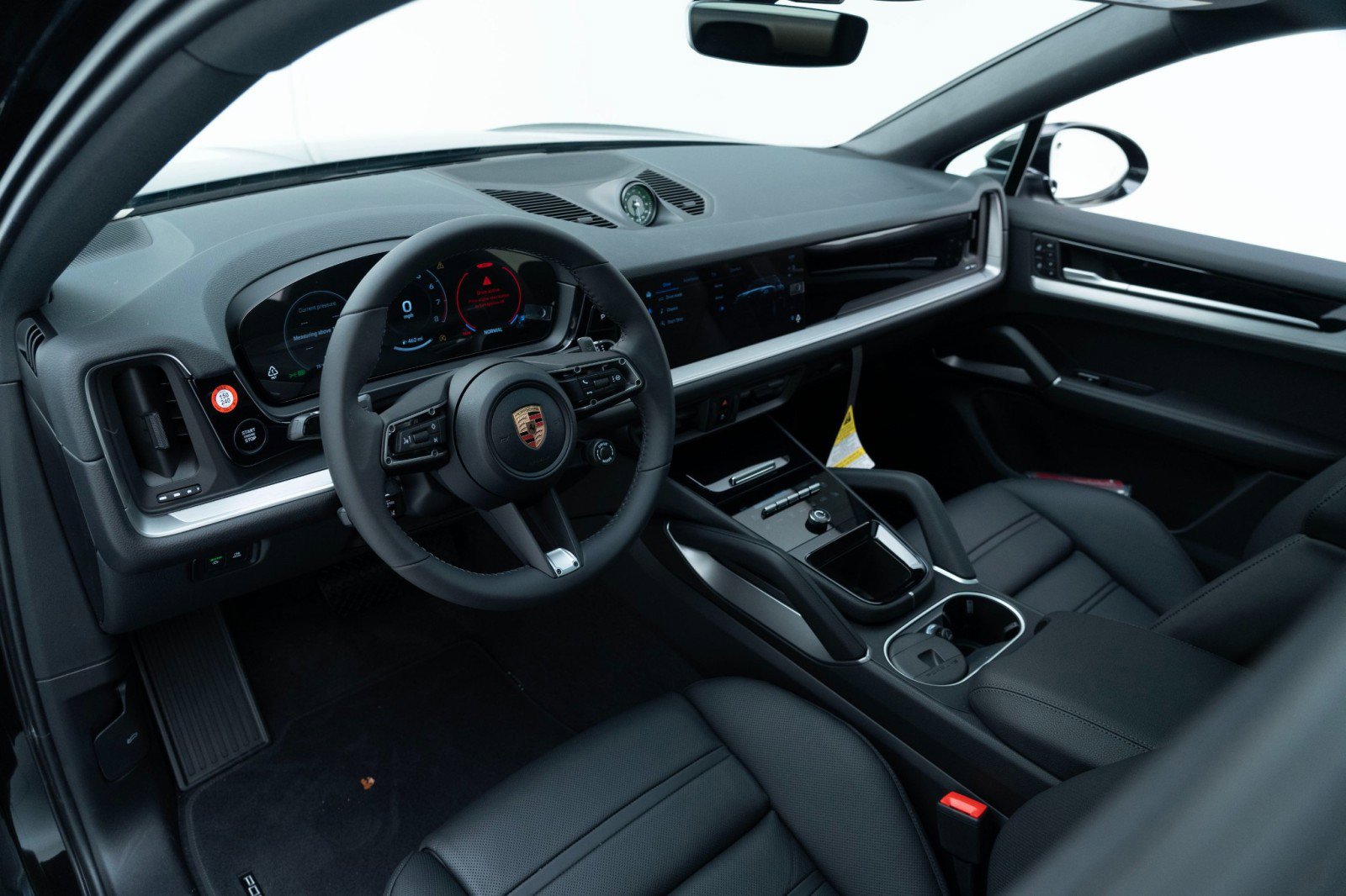 New 2026 Porsche Cayenne Coupe image 4