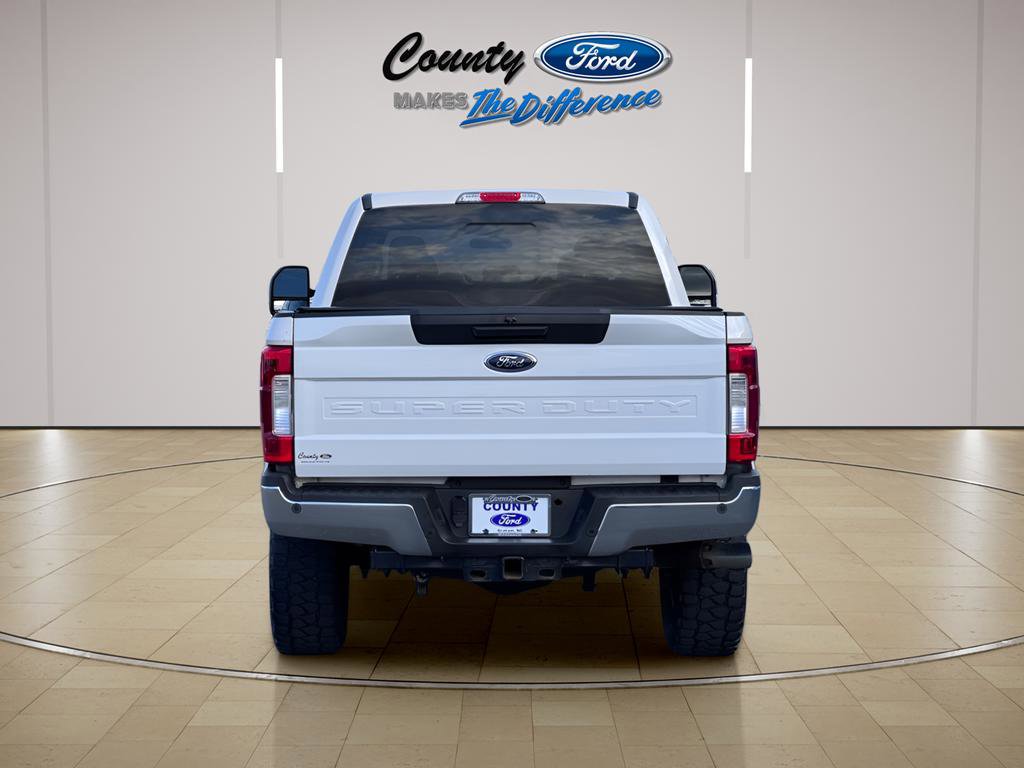 Used 2017 Ford F250 Lariat w/ Chrome Package image 4