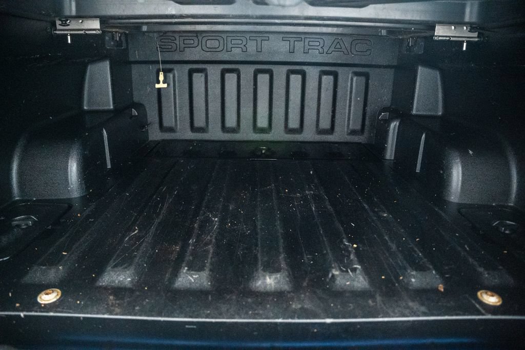 Used 2010 Ford Explorer Sport Trac XLT RWD image 11