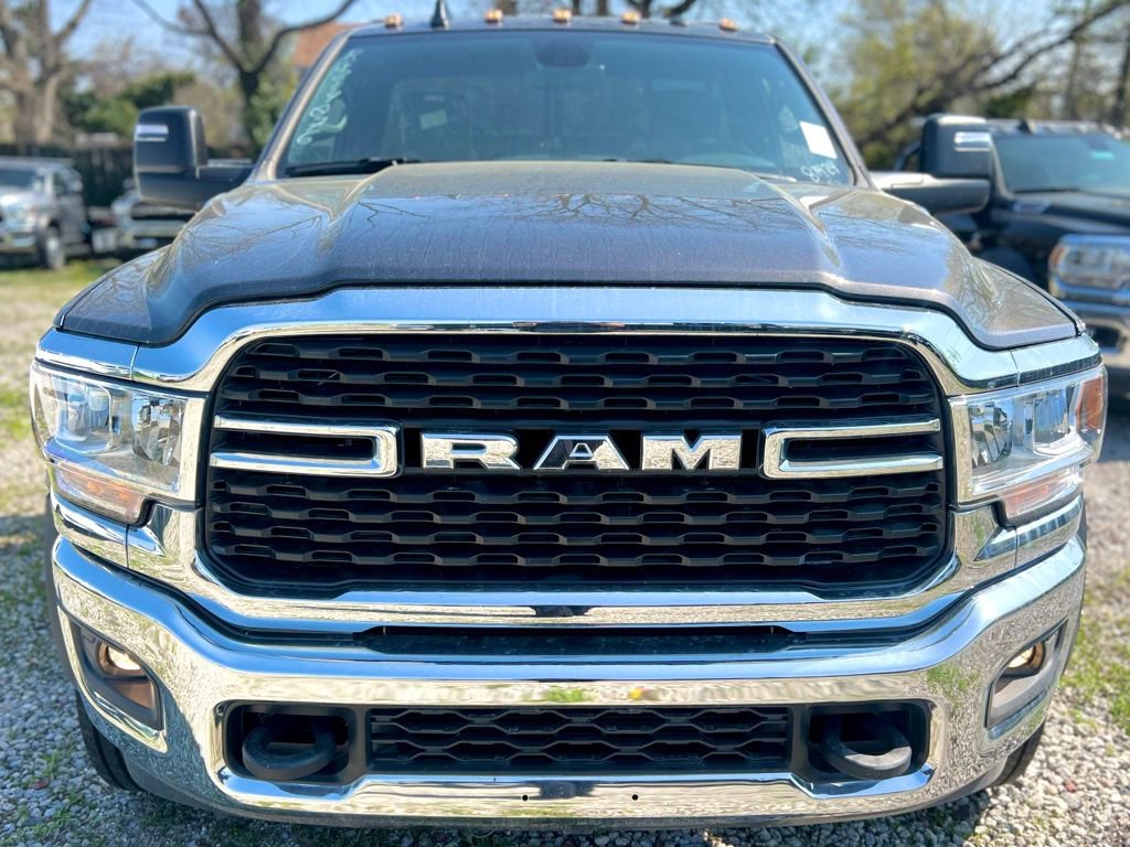 New 2024 RAM 4500 SLT w/ Quick Order Package 2YG SLT image 3
