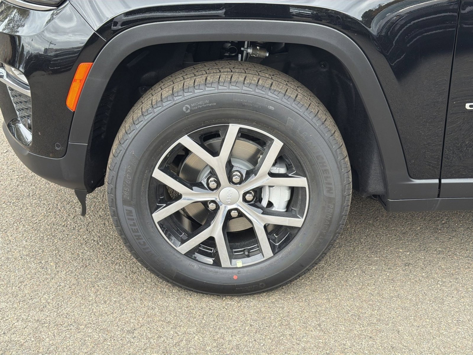 New 2025 Jeep Grand Cherokee Limited w/ Luxury Tech Group II image 12