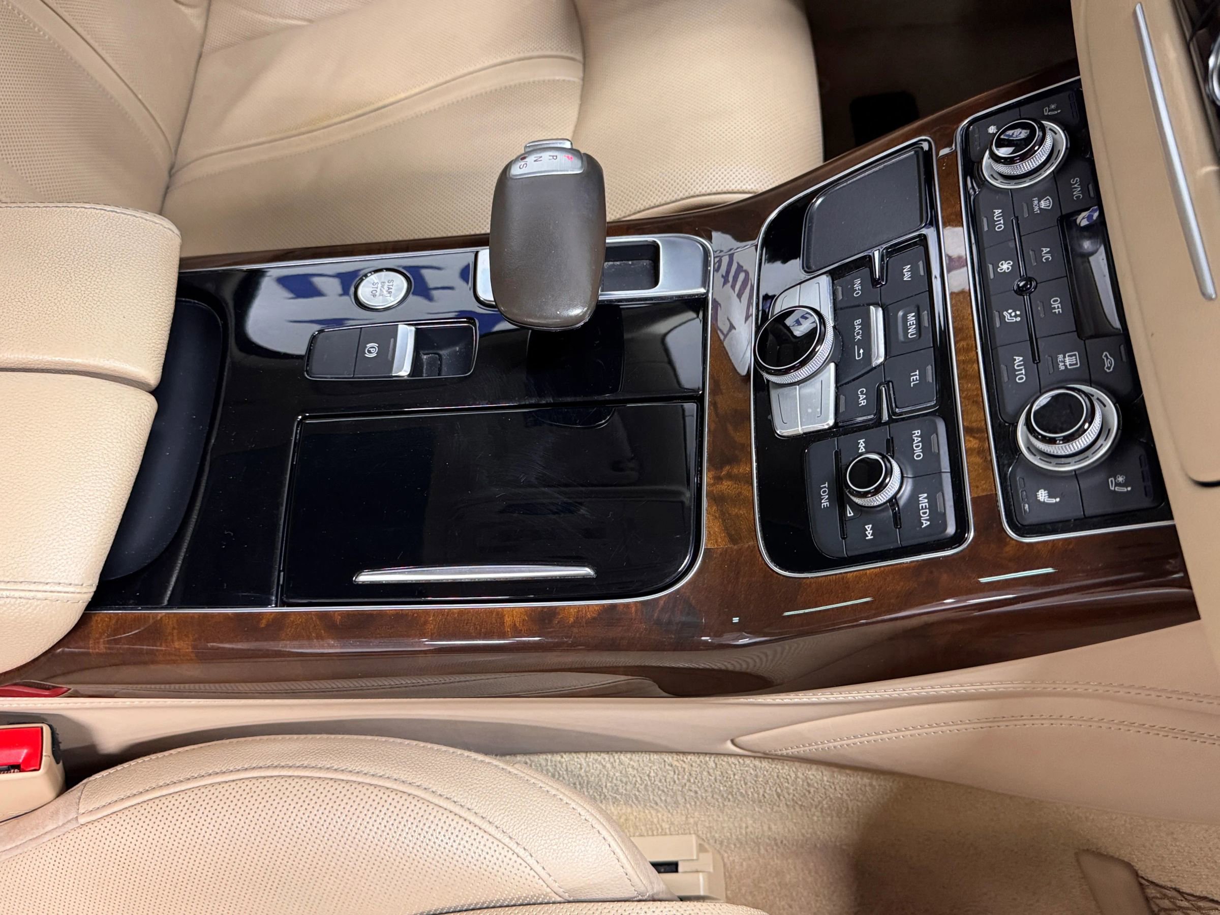 Used 2016 Audi A8 L 3.0T image 23