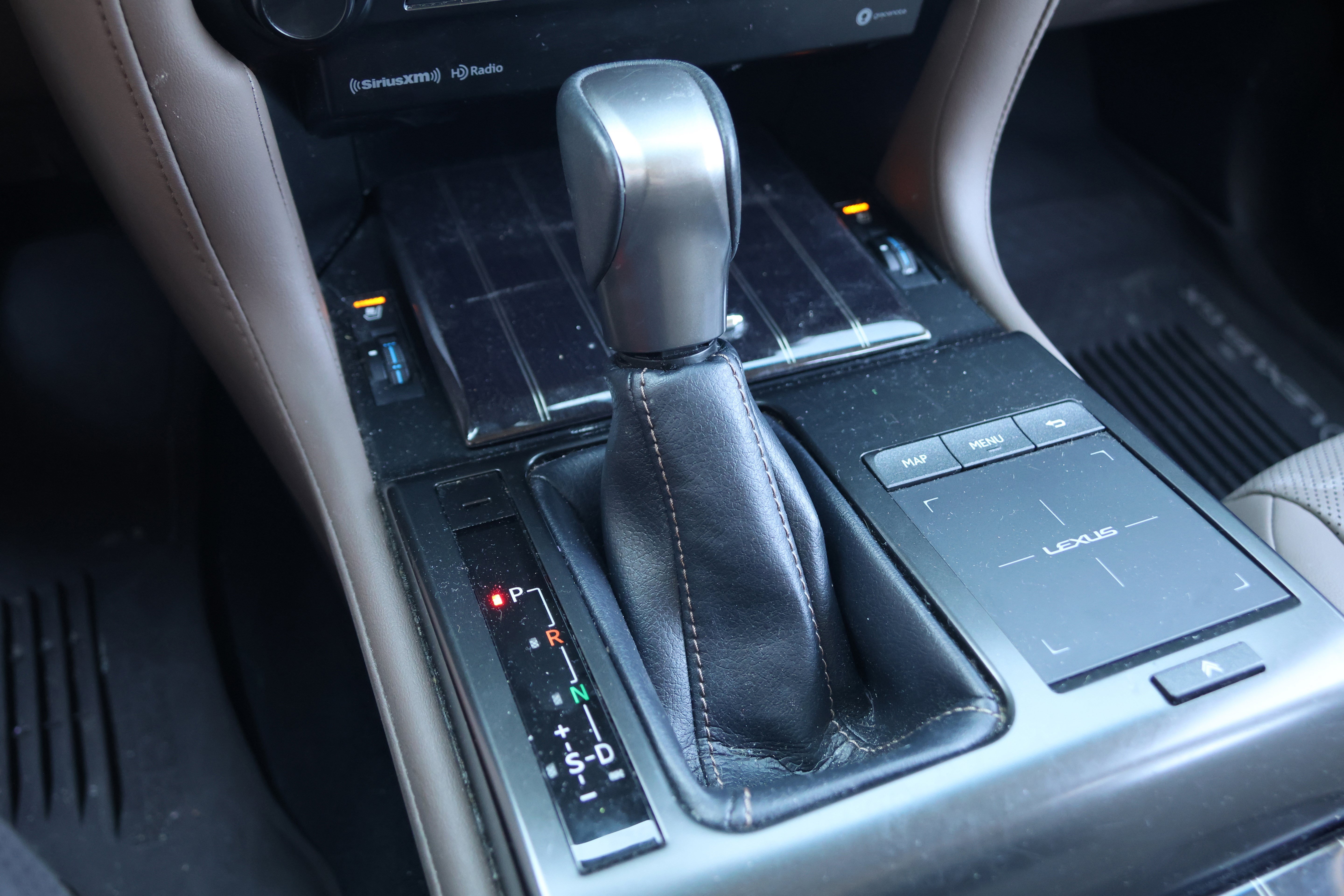 Certified 2023 Lexus GX 460 Premium w/ Premium Package AWD/4WD image 29