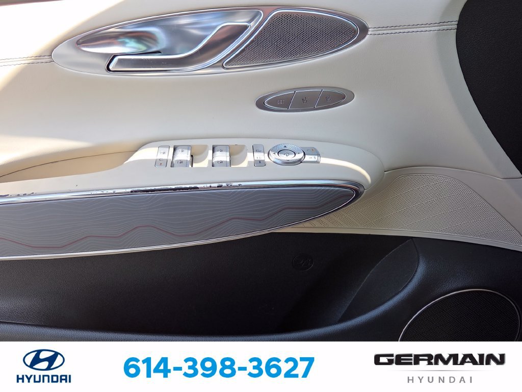 Used 2023 Genesis GV70 2.5T w/ Advanced Package AWD/4WD image 26