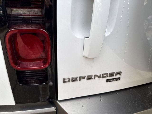 Used 2021 Land Rover Defender 110 X-Dynamic HSE AWD/4WD image 22
