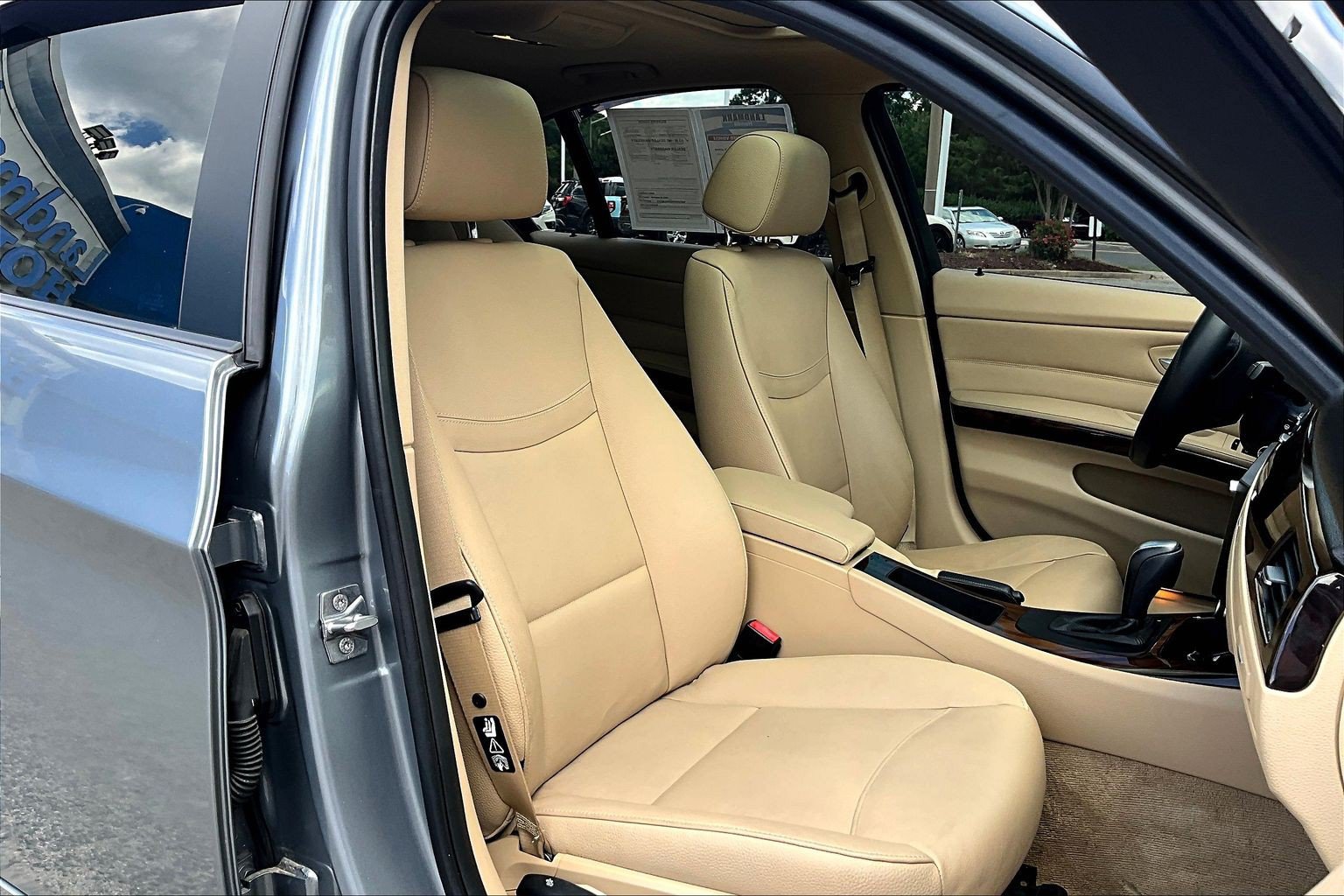 Used 2011 BMW 328i xDrive Sedan AWD/4WD image 7