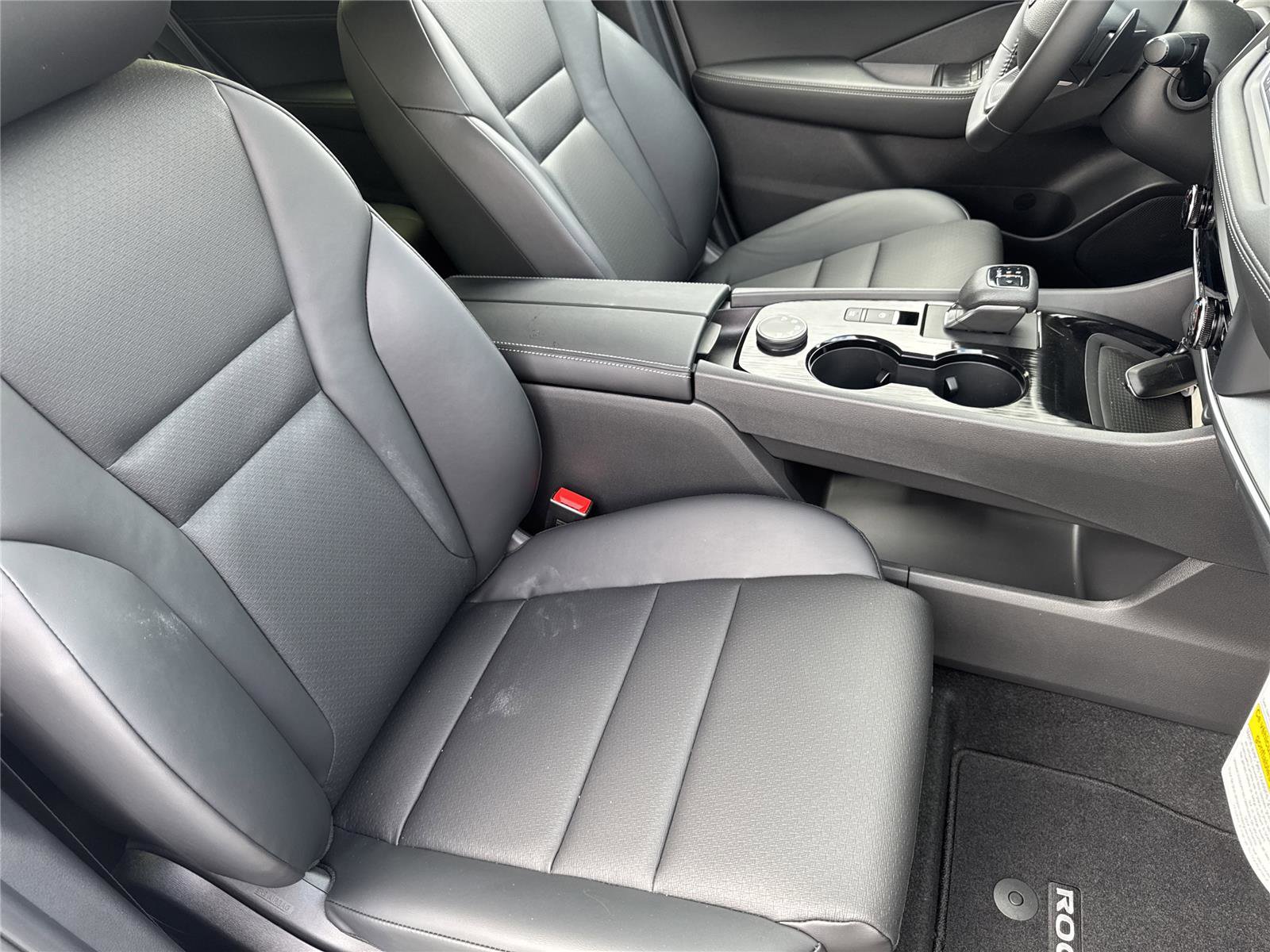 New 2026 Nissan Rogue SV AWD/4WD image 37