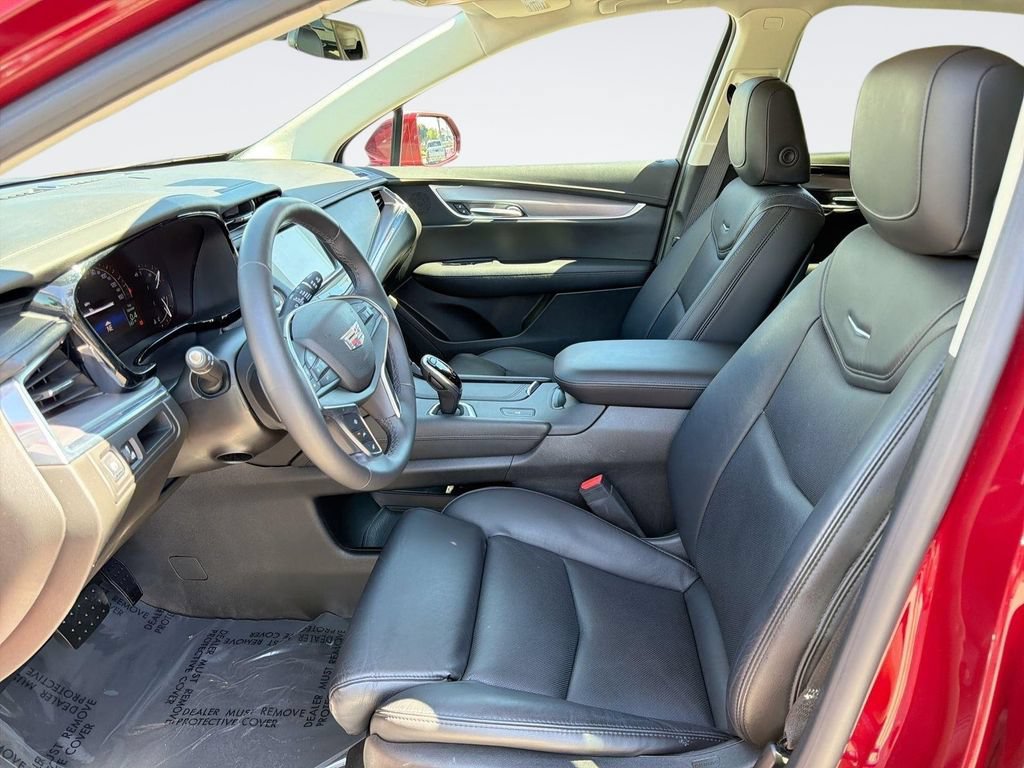 Used 2017 Cadillac XT5 Luxury w/ Driver Awareness Package FWD image 21