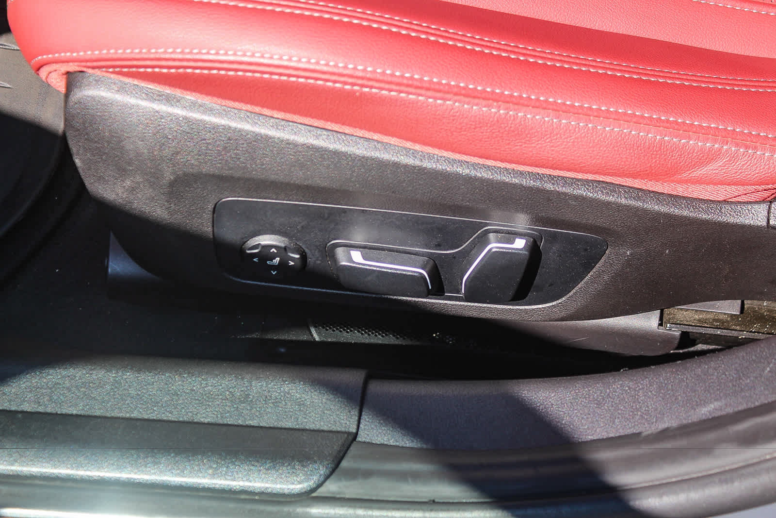Used 2025 BMW M340i w/ Premium Package RWD image 19