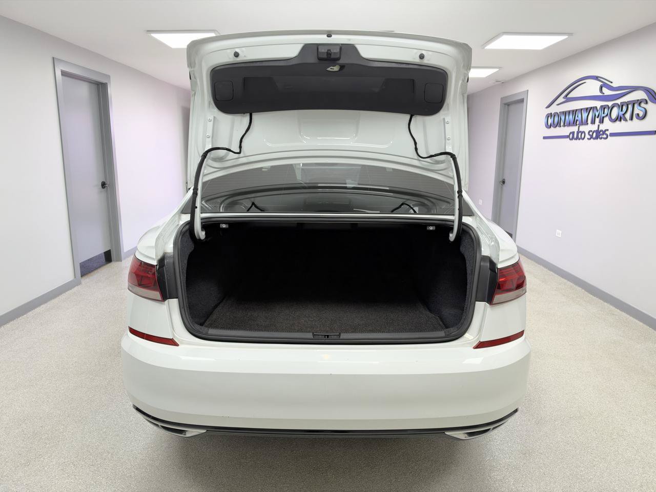 Used 2021 Volkswagen Passat 2.0T R-Line FWD image 35