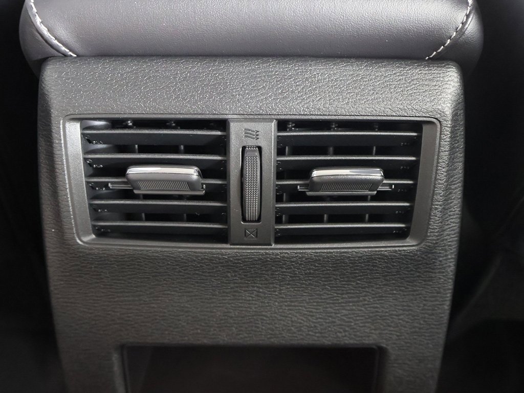 New 2025 Mitsubishi Outlander SE image 55