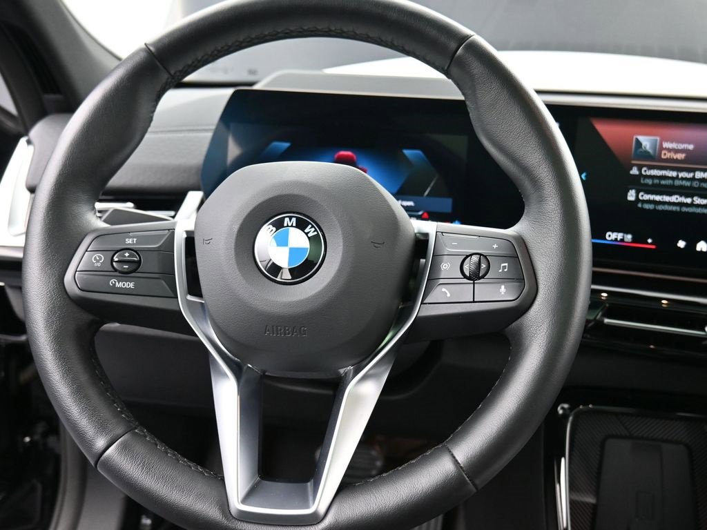 Used 2025 BMW X2 xDrive28i image 11