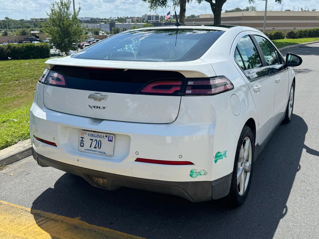 Used 2014 Chevrolet Volt w/ Enhanced Safety Package 1 FWD image 28