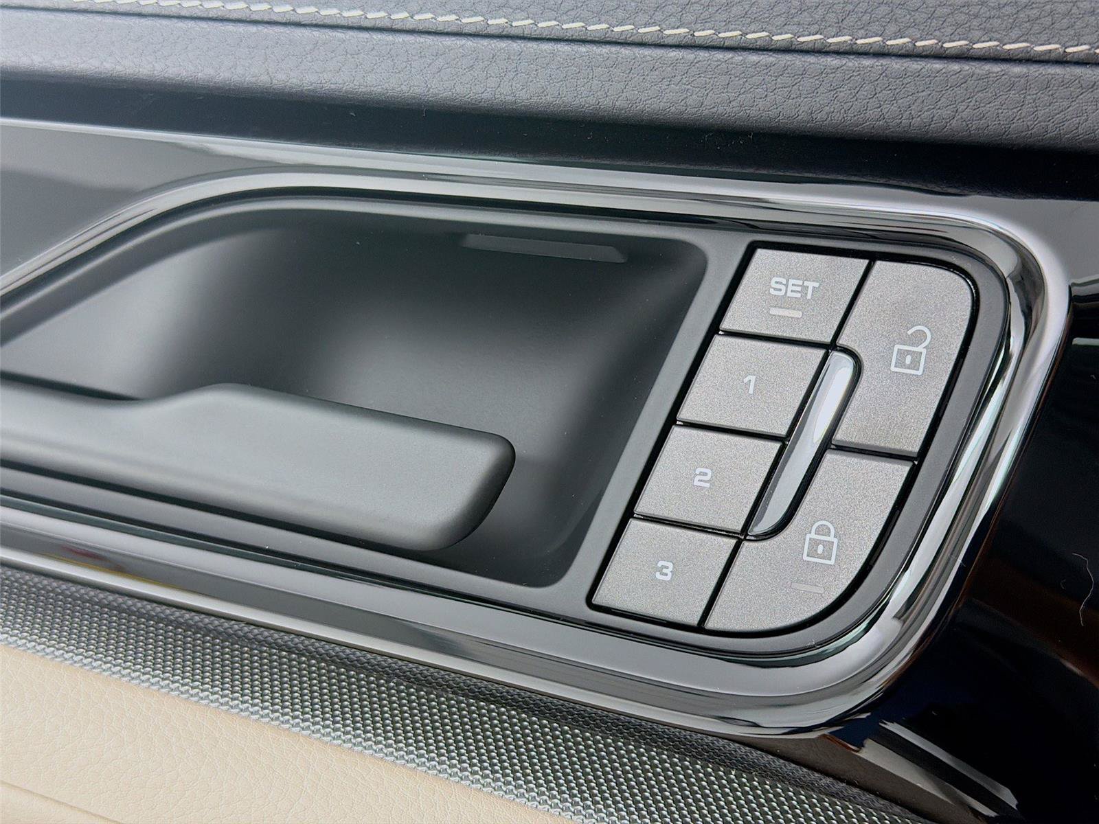 New 2026 Porsche Panamera 4 AWD/4WD image 8